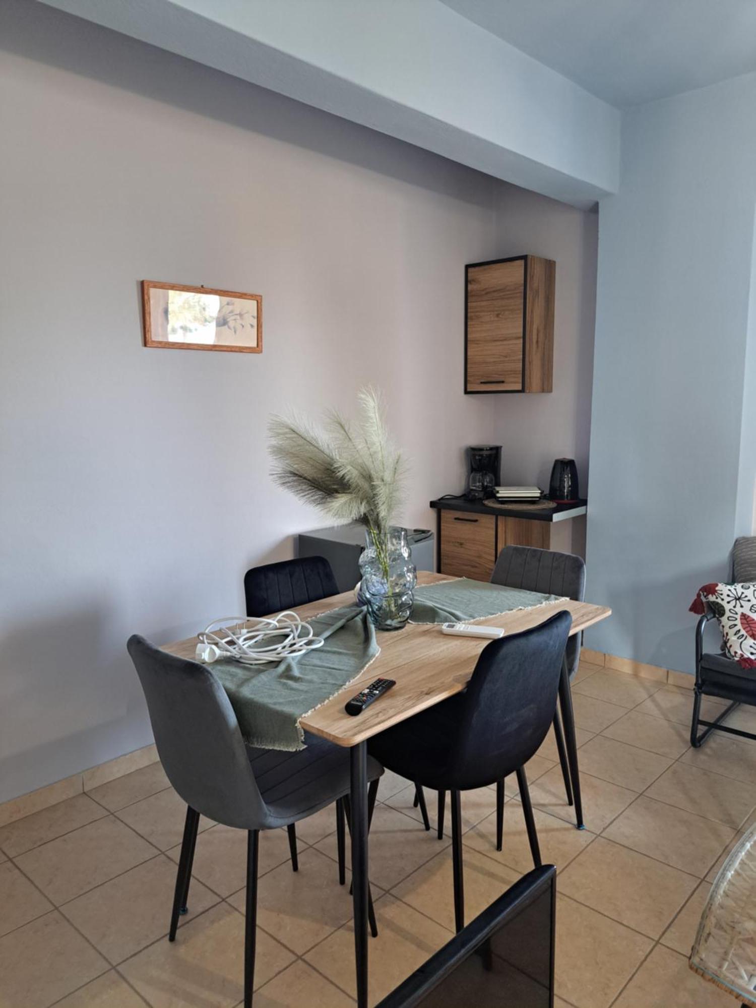 Seashell Apartment Artemida  Exterior photo